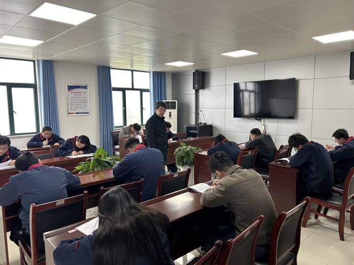 建材公司、檢測(cè)公司聯(lián)合開展管理人員業(yè)務(wù)提升考試